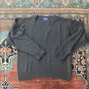 Pendleton Men's Sweater - Like new!